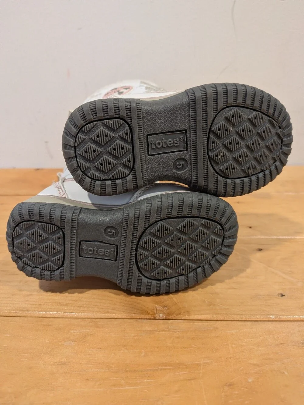 Totes Winter Boots Size 5